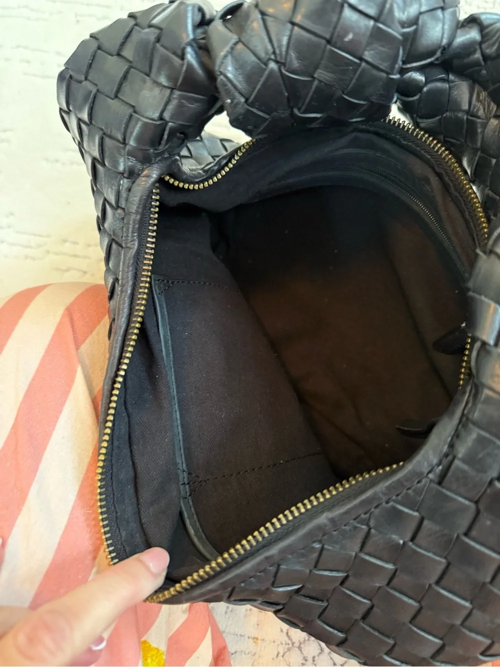 Woven Leather Hobo Bag - Black